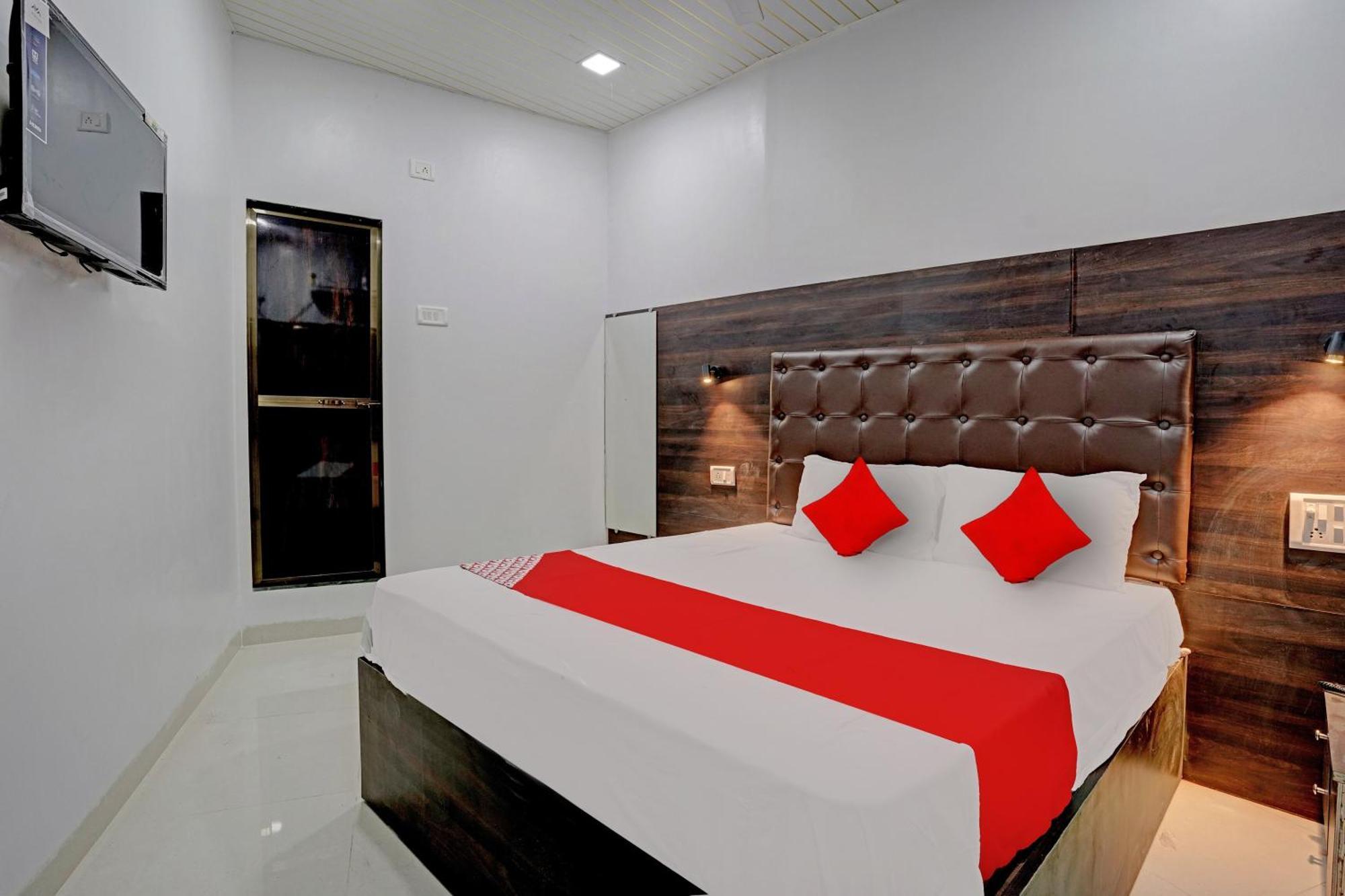 Hotel O Nithyanand Mumbai Exteriör bild